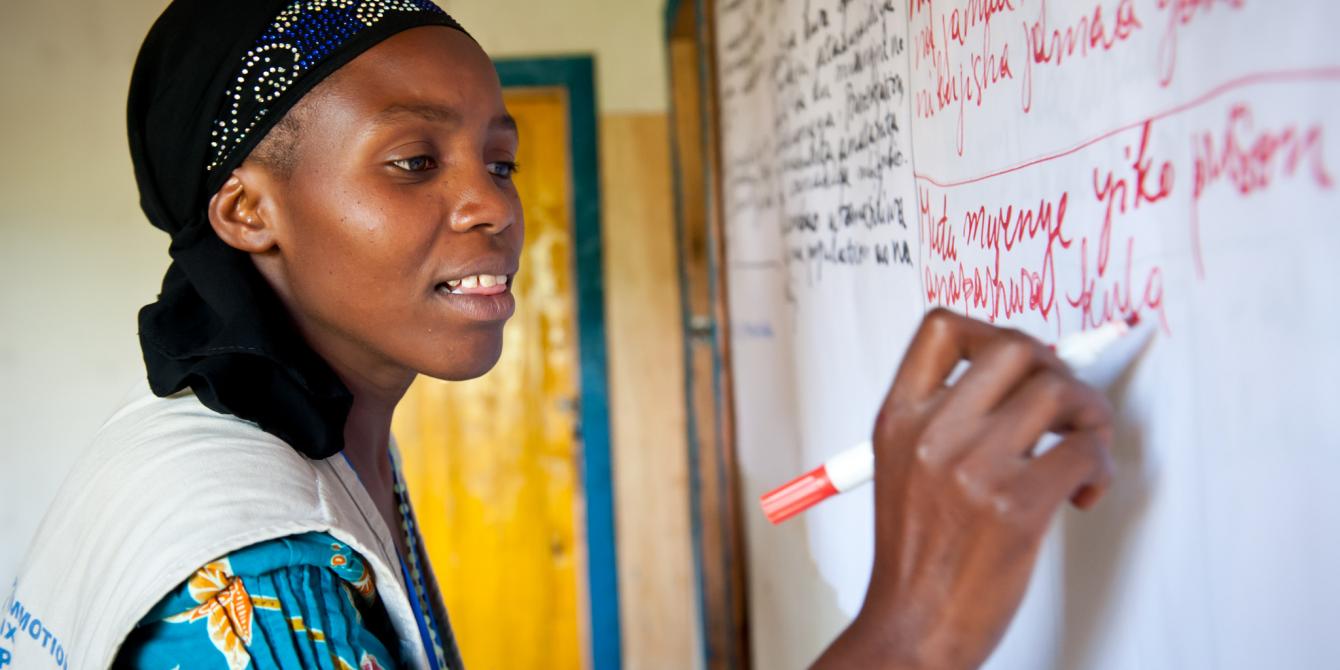 Clotilde leads a session for the Oxfam-supported Women's Protection Forum in Buporo camp, North Kivu, DRC. Eleanor Farmer / Oxfam Clotilde leads a session for the Oxfam-supported Women's Protection Forum in Buporo camp, North Kivu, DRC. Eleanor Farmer / Oxfam