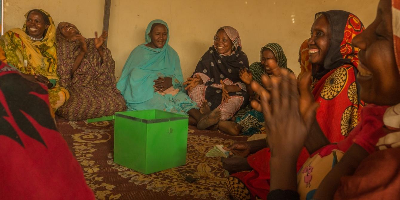 Women members of the Saving for Change group in El Fasher village in North Darfur in Sudan. Elizabeth Stevens / Oxfam Women members of the Saving for Change group in El Fasher village in North Darfur. Elizabeth Stevens / Oxfam