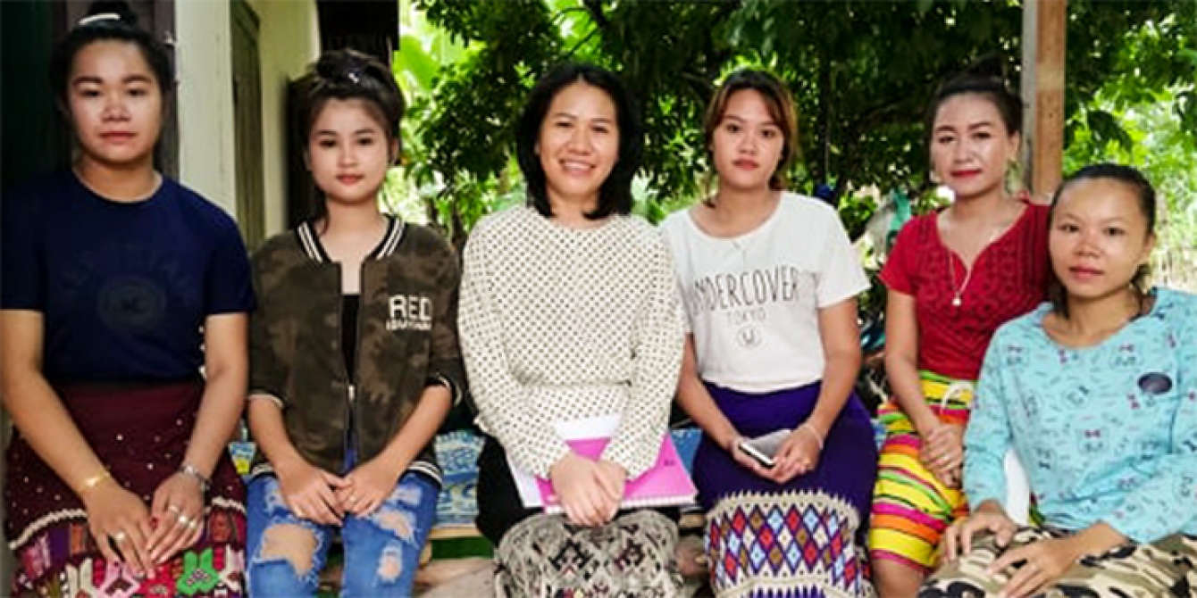 Potential young Lao women entrepreneurs for the SEBD initiative A group of young women from Thasommor Village
